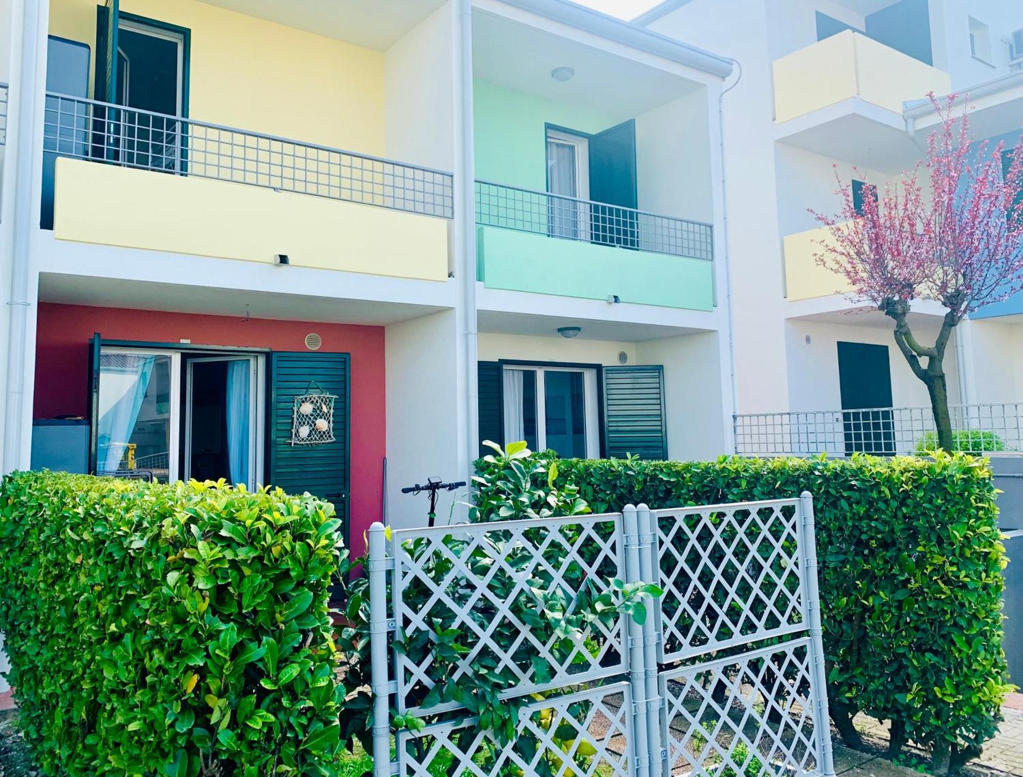 Apartment Caorle De Lux Swimming Pool, Parking, Garden Exterior photo